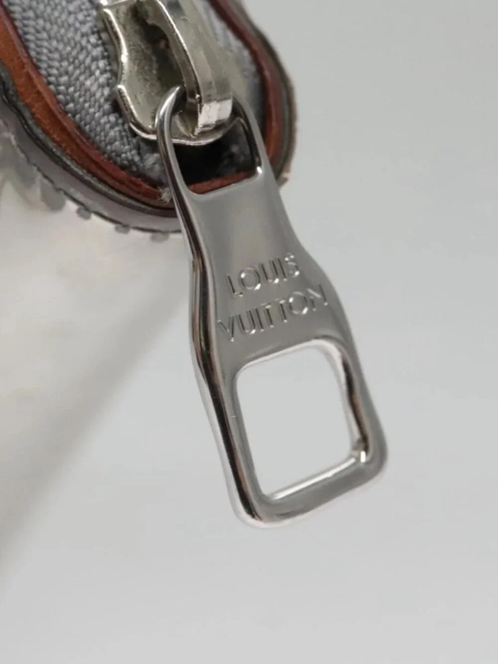 LOUIS VUITTON Monogram Miroir Zippy Wallet Vertical Wallet Silver - Picture 10 of 16